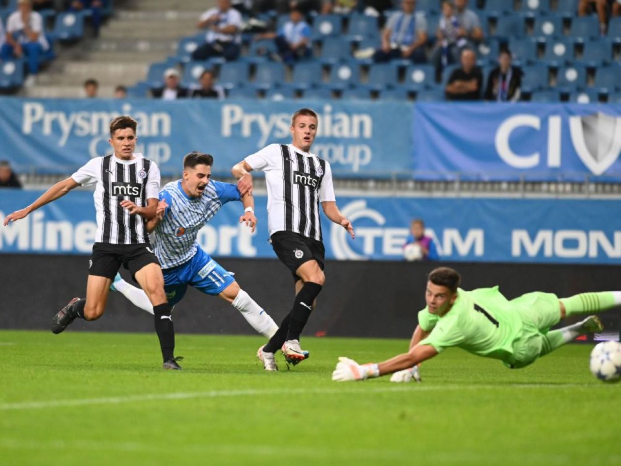 Universitatea Craiova - Partizan Belgrad 0-1, în UEFA Youth League | Oltenii pierd meciul de debut_10