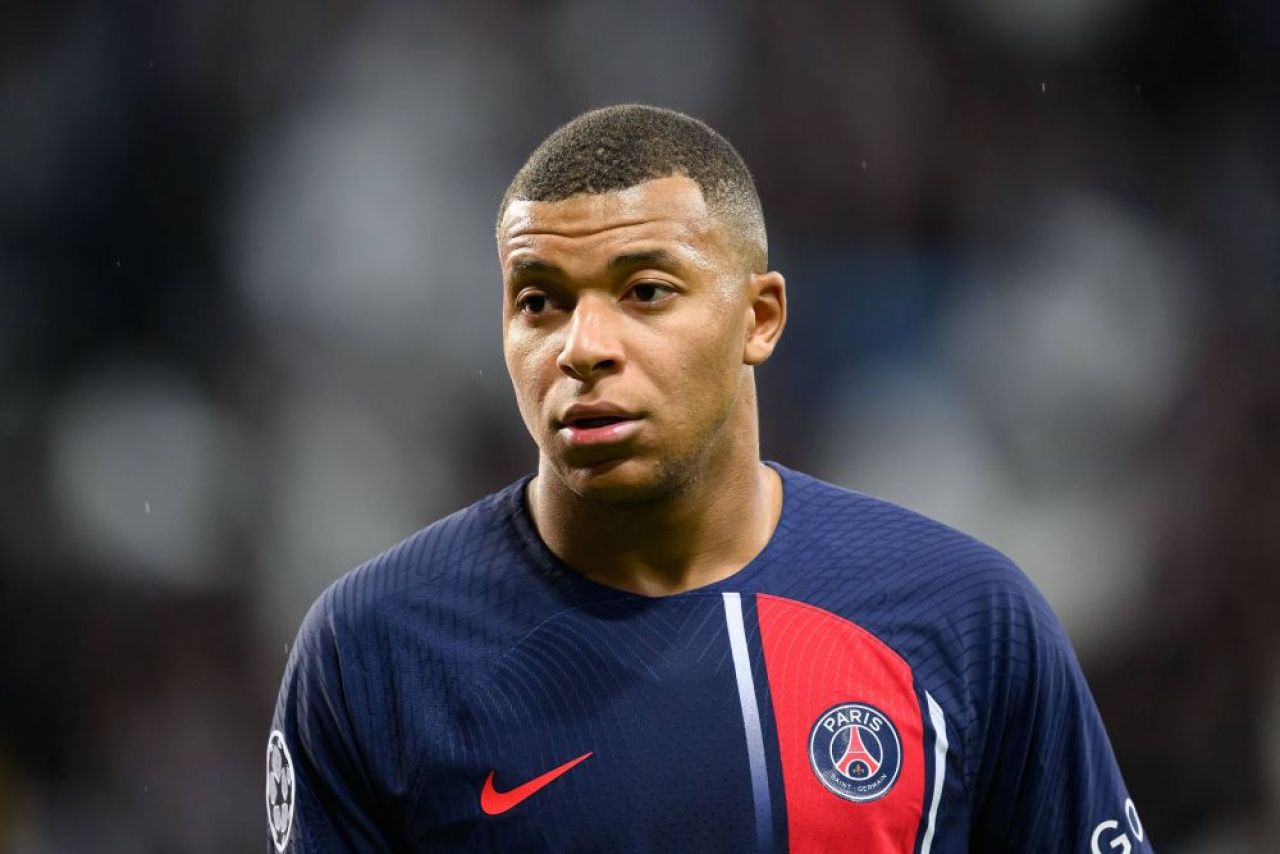 Distrus de presa franceză și notat cu 2 de L'Equipe, Mbappé are o singură opțiune: „Câți ani are? Pleacă de acolo!”_6