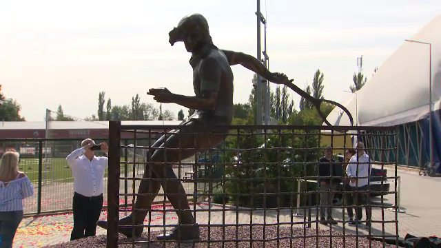 Ilie Năstase are statuie. Cum arată și unde e amplasată_9