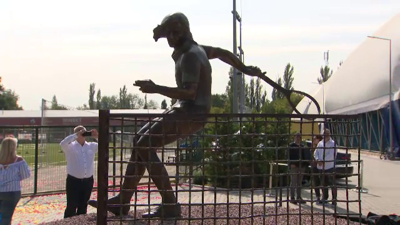 Ilie Năstase are statuie. Cum arată și unde e amplasată_6