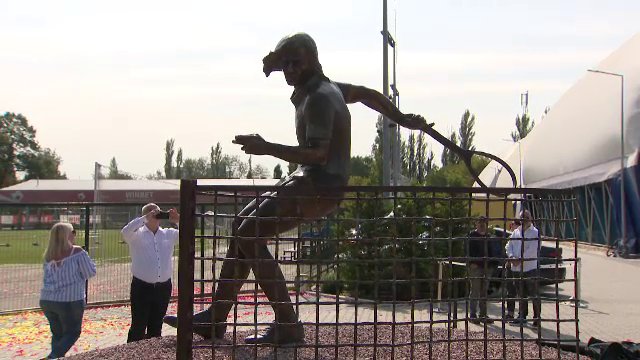 Ilie Năstase are statuie. Cum arată și unde e amplasată_11