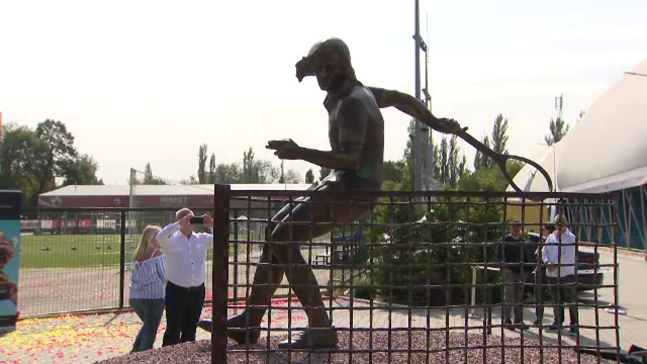Ilie Năstase are statuie. Cum arată și unde e amplasată_12