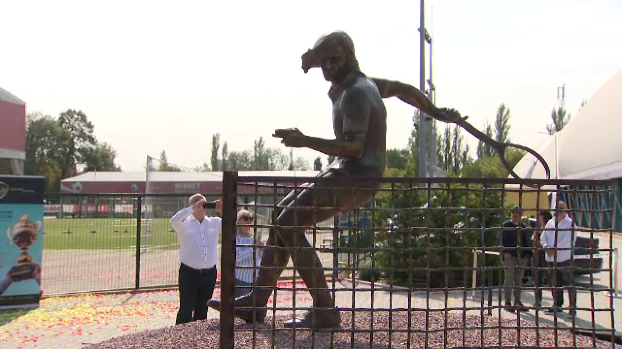 Ilie Năstase are statuie. Cum arată și unde e amplasată_15
