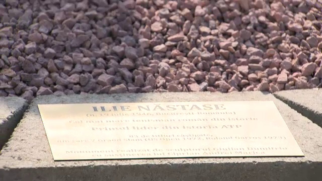 Ilie Năstase are statuie. Cum arată și unde e amplasată_20