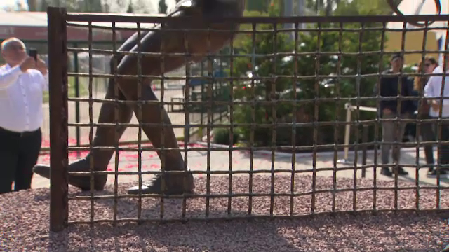 Ilie Năstase are statuie. Cum arată și unde e amplasată_35