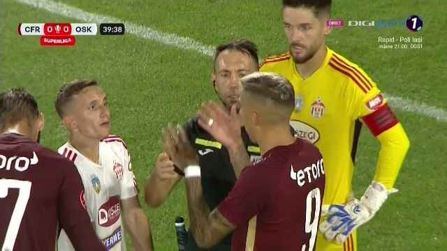 Proteste vehemente după penalty-ul primit de CFR Cluj contra lui Sepsi_11