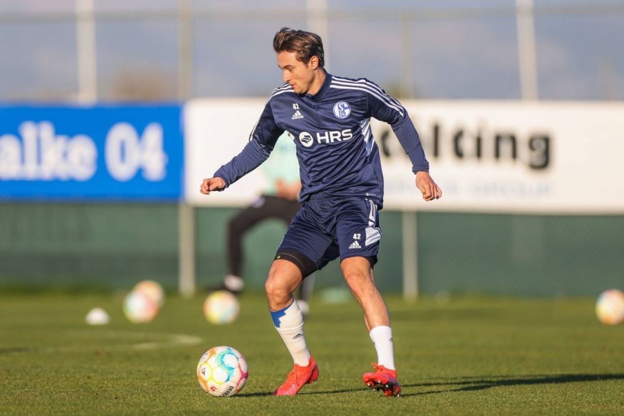 Andreas Ivan, fotbalistul român accidentat imediat după debutul în Bundesliga, a revenit pe gazon după 8 luni: ”Nu mă las!”_4