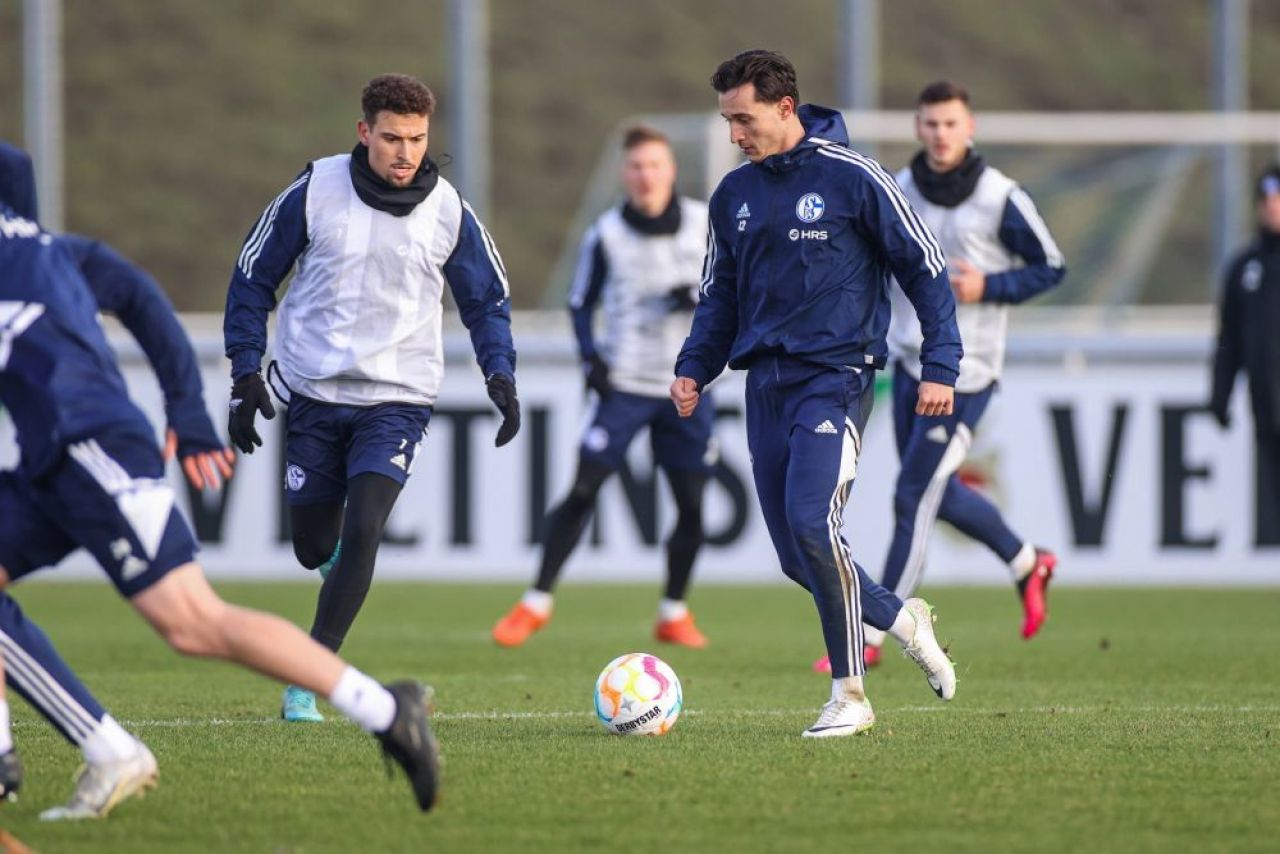 Andreas Ivan, fotbalistul român accidentat imediat după debutul în Bundesliga, a revenit pe gazon după 8 luni: ”Nu mă las!”_9
