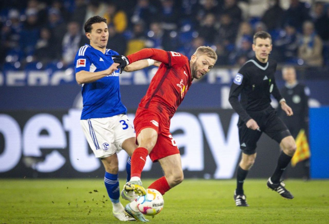 Andreas Ivan, fotbalistul român accidentat imediat după debutul în Bundesliga, a revenit pe gazon după 8 luni: ”Nu mă las!”_1