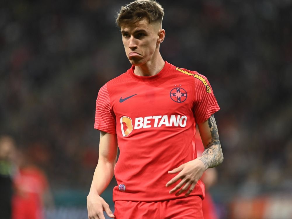 Un răsfățat, păcat de talentul lui! . Comentariu fără milă la adresa lui Octavian Popescu