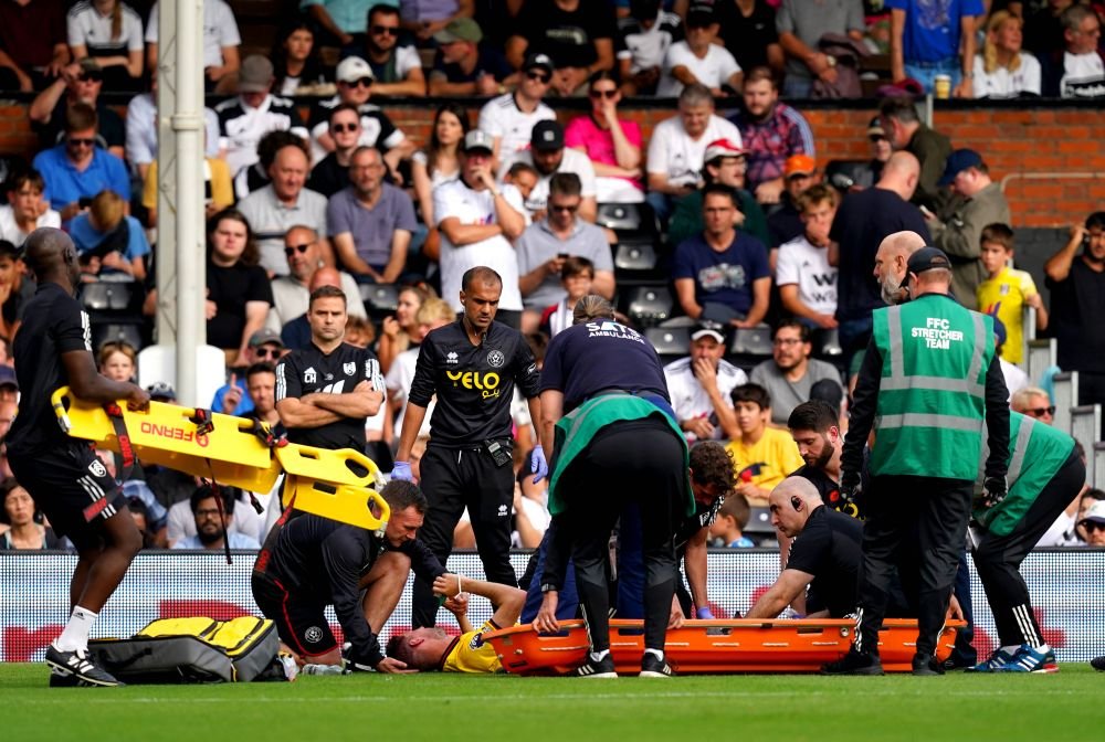 Accidentare horror în Premier League! A avut nevoie de oxigen după ce și-a rupt glezna pe teren! Imagini cu puternic impact emoțional _2