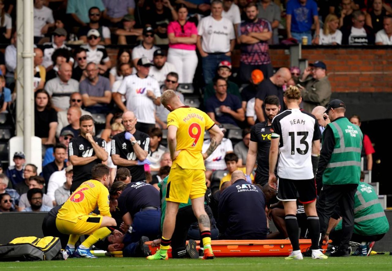 Accidentare horror în Premier League! A avut nevoie de oxigen după ce și-a rupt glezna pe teren! Imagini cu puternic impact emoțional _6