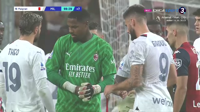 Portarul Giroud vs atacantul Pușcaș! A intrat în poartă și a blocat tot în Genoa - Milan! Drăgușin a refuzat să își înlocuiască portarul _10
