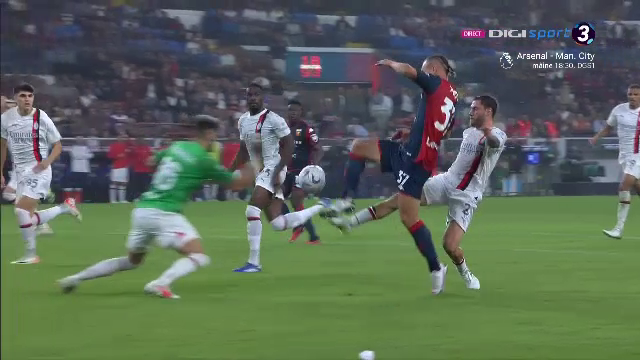 Portarul Giroud vs atacantul Pușcaș! A intrat în poartă și a blocat tot în Genoa - Milan! Drăgușin a refuzat să își înlocuiască portarul _25