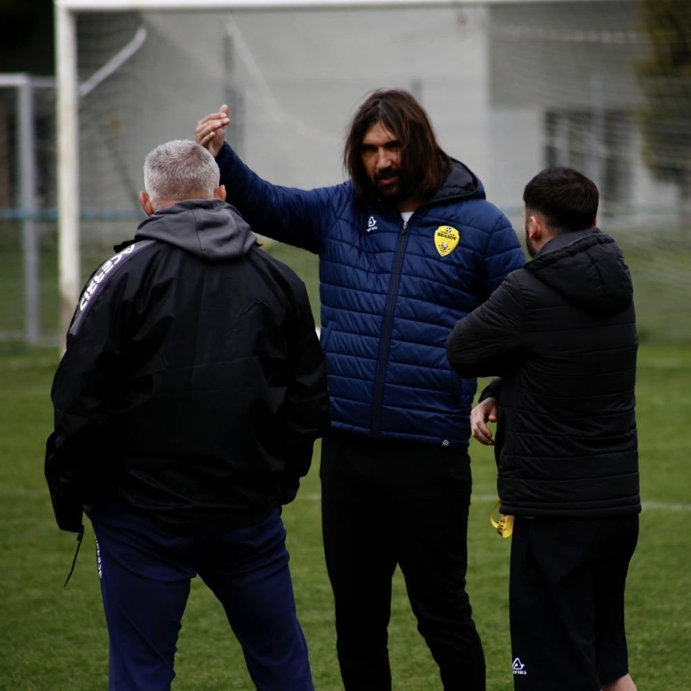 Neînfricatul Dan Alexa, băgat în corzi de FCSB. Ce a mai avut de zis despre FC Botoșani + Doi fotbaliști evidențiați_2