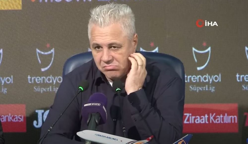 „Nu i-am văzut pe teren. Vreau să întreb: de ce?” Marius Șumudică, spumos la conferința de presă după înfrângerea cu Basaksehir _5