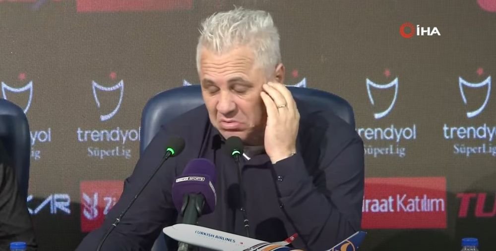 „Nu i-am văzut pe teren. Vreau să întreb: de ce?” Marius Șumudică, spumos la conferința de presă după înfrângerea cu Basaksehir _6