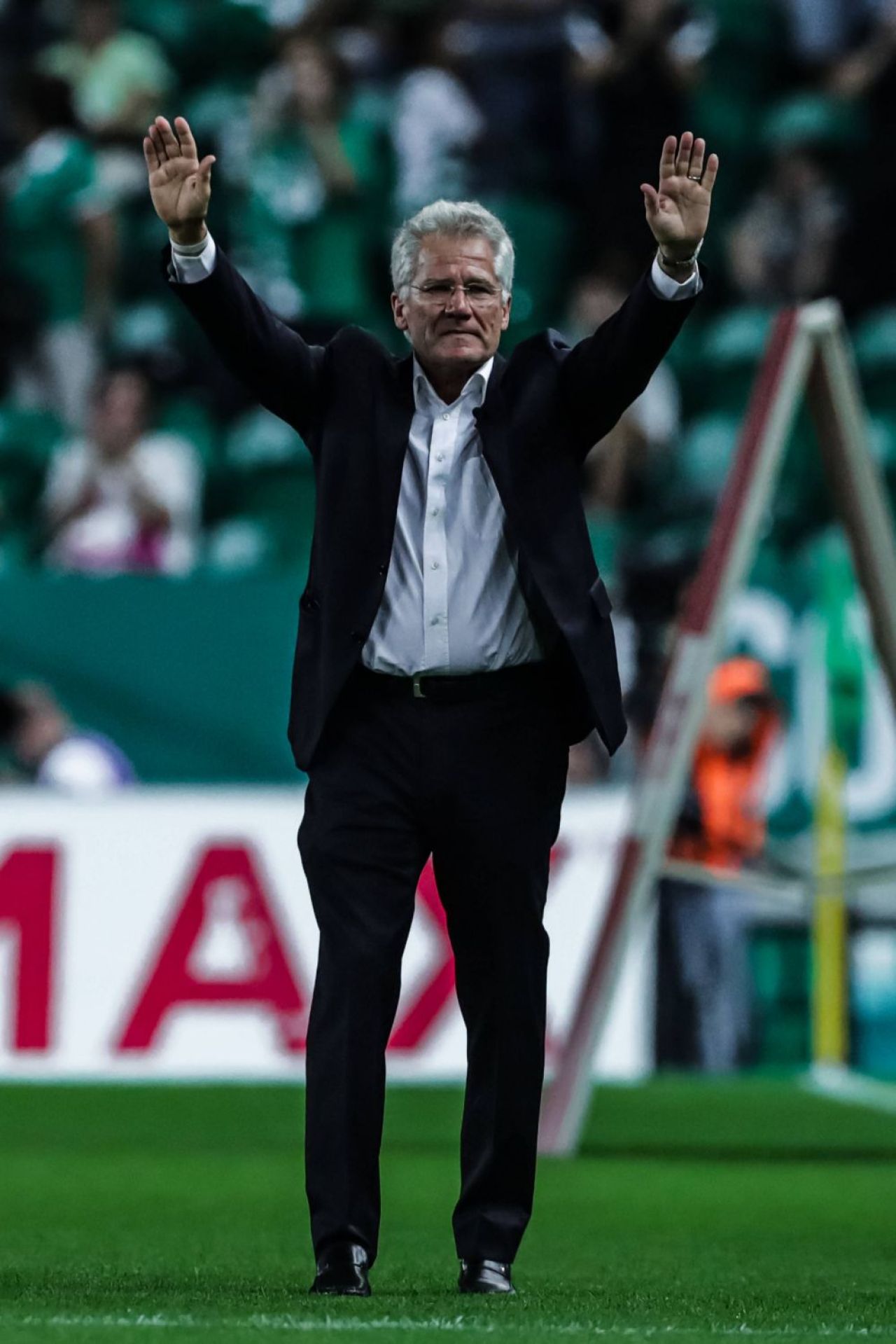Laszlo Boloni, aplaudat la scenă deschisă pe stadionul lui Sporting Lisabona_5