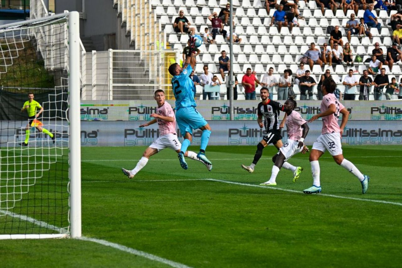 Portarul trecut prin Liga 1, în topul celor mai bune evoluții din Serie B_1