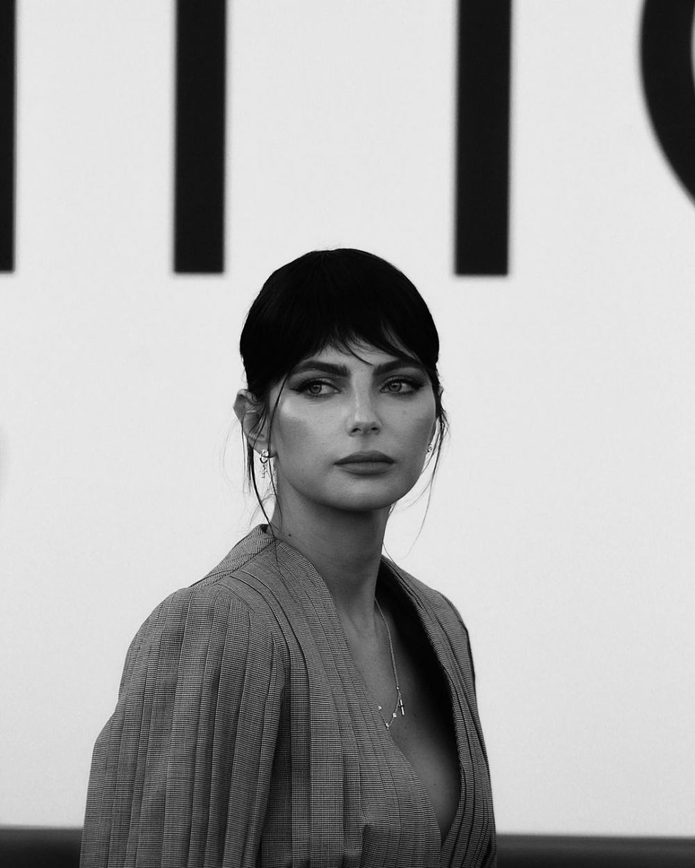 Cum s-a afișat Max Verstappen alături de partenera sa model, Kelly Piquet_18