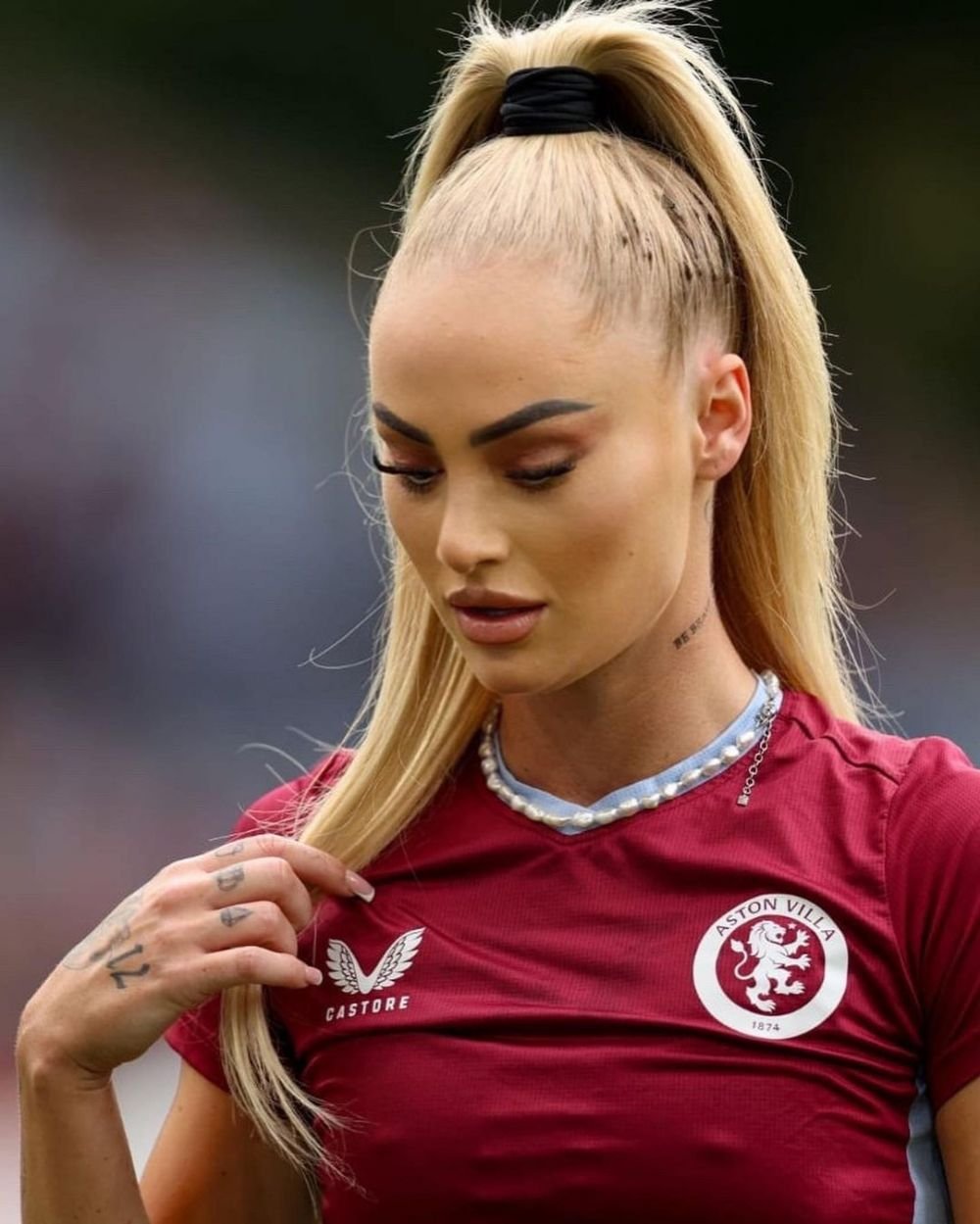 Ofertă 'nesimțită' primită de cea mai sexy fotbalistă pentru o noapte de amor! Cu cât o plătea o celebritate _22