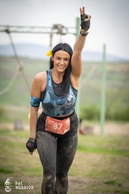 Sport cu obstacole: sânge, noroi, sârmă ghimpată, aventură, solidaritate. Interviu cu Cristian Buzea, fost campion național de atletism_2