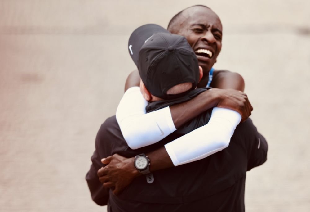 Vali Tomescu, expert în maraton, lămurește pentru Sport.ro recordul mondial stabilit la Chicago de Kelvin Kiptum, dar are și semne de întrebare după ce a analizat explicațiile antrenorului sportivului kenyan_8