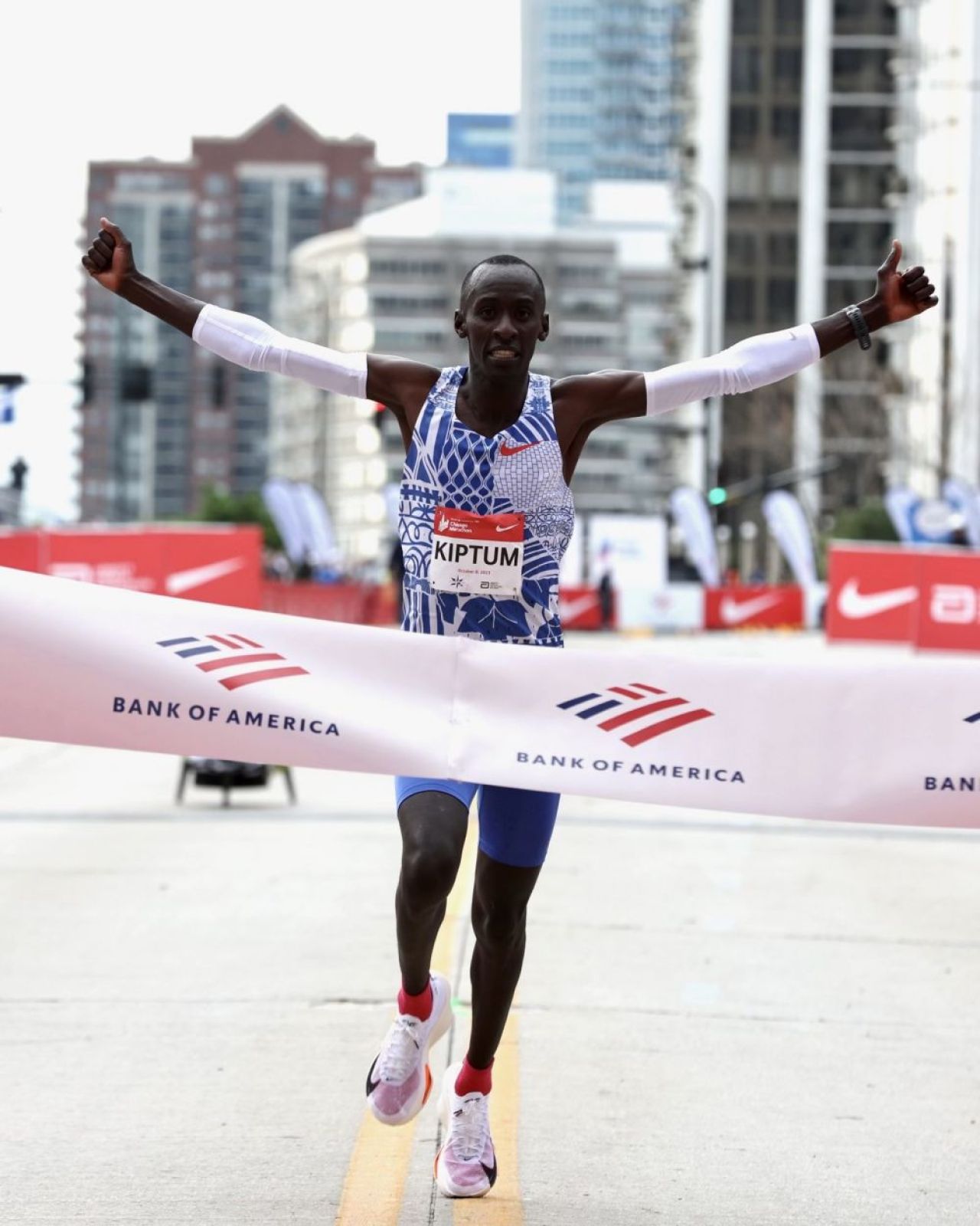 Vali Tomescu, expert în maraton, lămurește pentru Sport.ro recordul mondial stabilit la Chicago de Kelvin Kiptum, dar are și semne de întrebare după ce a analizat explicațiile antrenorului sportivului kenyan_9