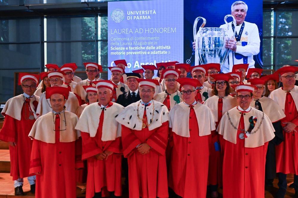 Carlo Ancelotti, dat de gol de rectorul Universității din Parma după ce a fost învestit Doctor Honoris Causa: „Îl așteaptă o aventură extraordinară!” _3