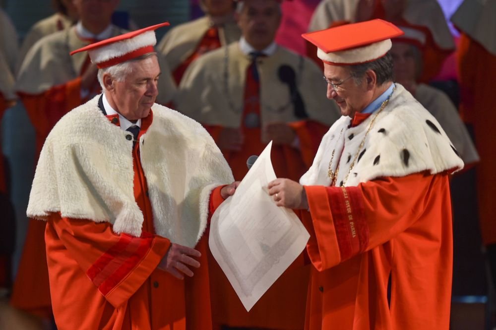 Carlo Ancelotti, dat de gol de rectorul Universității din Parma după ce a fost învestit Doctor Honoris Causa: „Îl așteaptă o aventură extraordinară!” _14