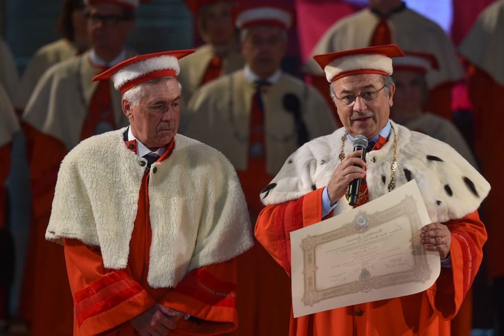 Carlo Ancelotti, dat de gol de rectorul Universității din Parma după ce a fost învestit Doctor Honoris Causa: „Îl așteaptă o aventură extraordinară!” _17