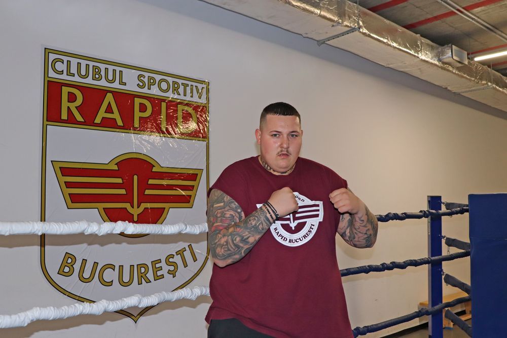 Ronaldo din Giulești e ultras în galeria Rapidului, antrenor de box și s-a mutat de acasă ca să fie aproape de noul stadion_17
