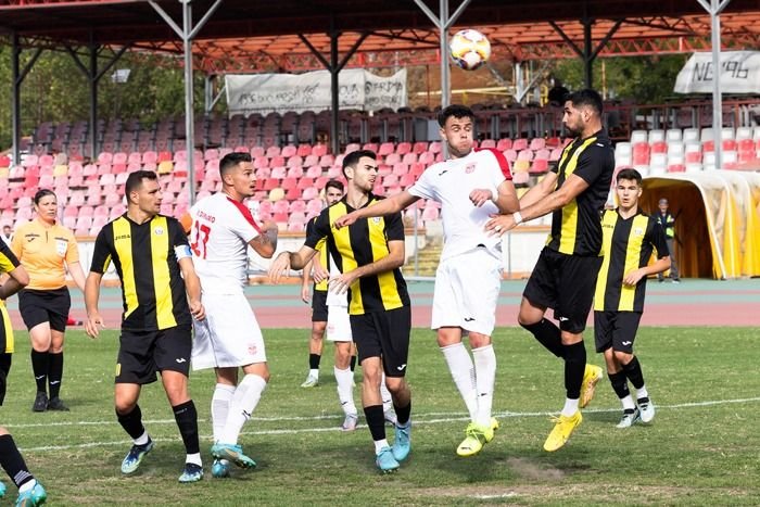Dinamovistul Alex Iordănescu, fratele lui Edi Iordănescu, marcator în ultima etapă pentru liderul campionatului! Brigadă exclusiv feminină în Ștefan cel Mare_3