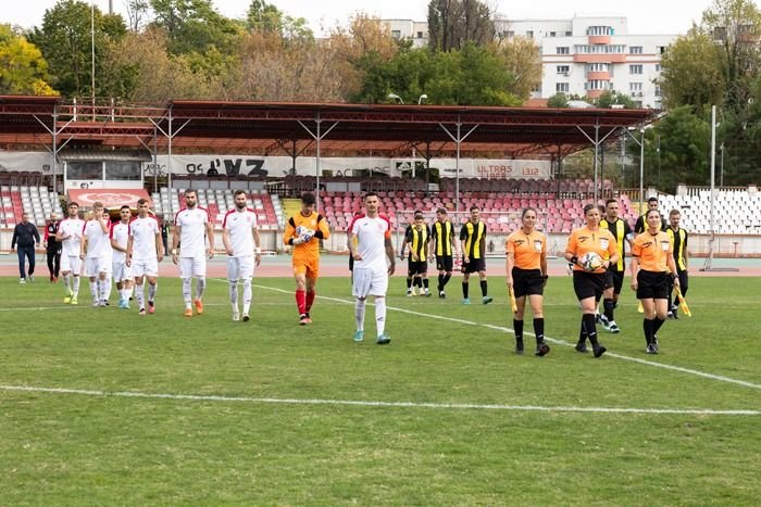 Dinamovistul Alex Iordănescu, fratele lui Edi Iordănescu, marcator în ultima etapă pentru liderul campionatului! Brigadă exclusiv feminină în Ștefan cel Mare_7