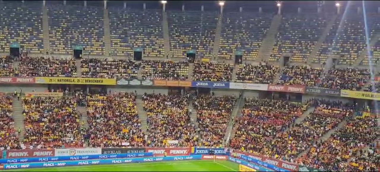 Copiii au încins atmosfera pe Arena Națională și au intonat din toți plămânii imnul României!_49