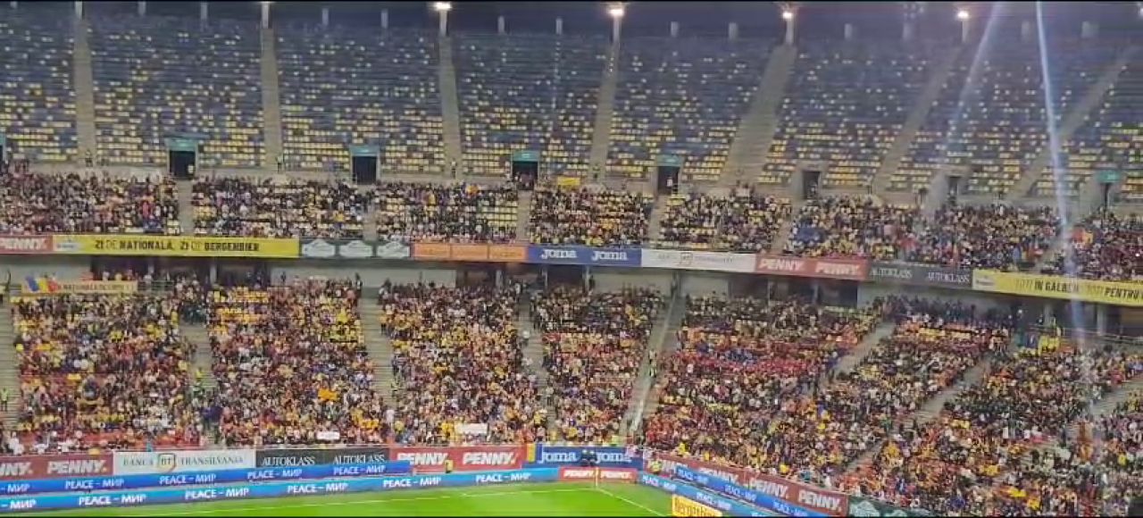 Copiii au încins atmosfera pe Arena Națională și au intonat din toți plămânii imnul României!_52