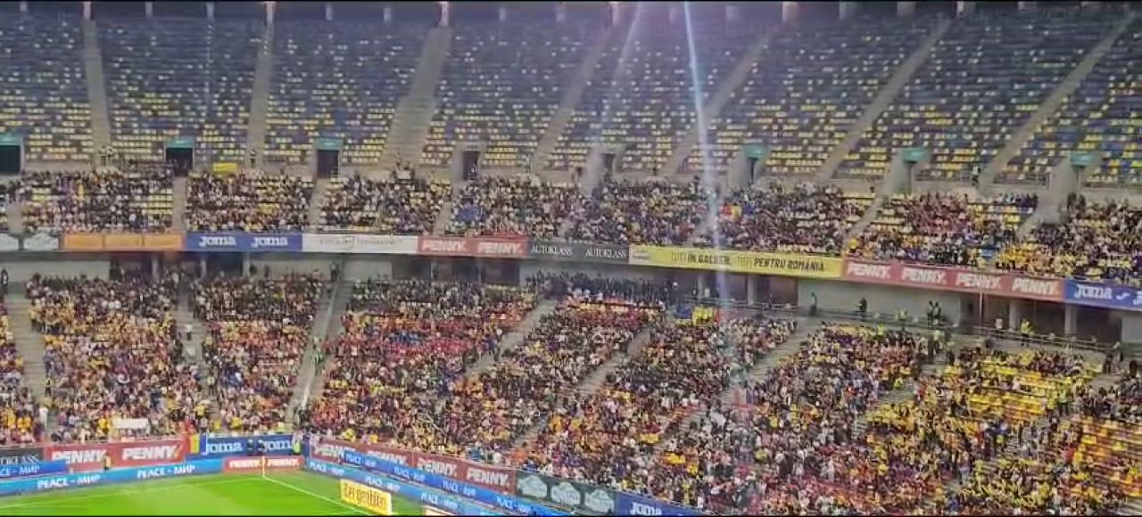 Copiii au încins atmosfera pe Arena Națională și au intonat din toți plămânii imnul României!_72