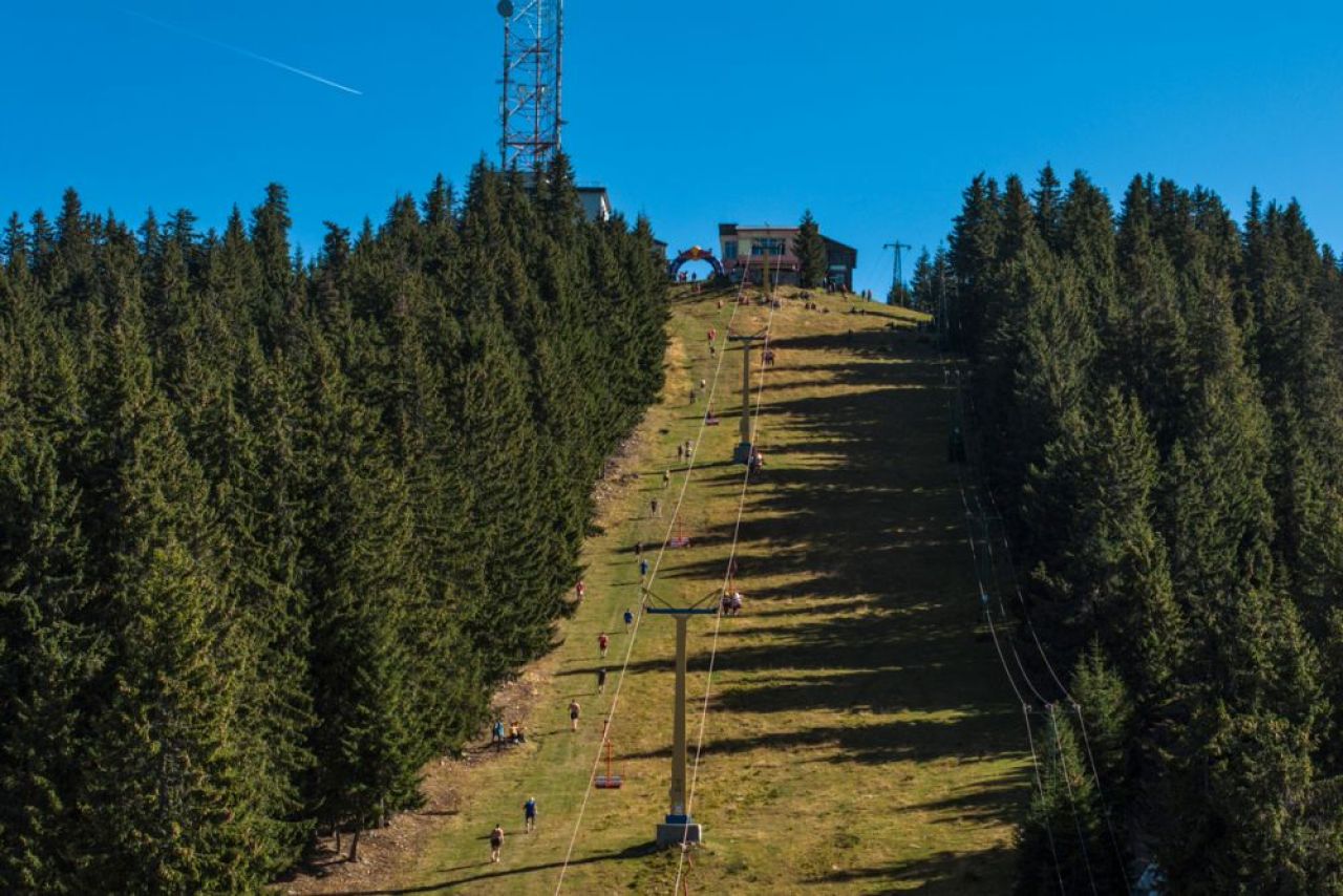 Șase alergători au întrecut telescaunul din Parâng la Red Bull Outrun the Lift_2