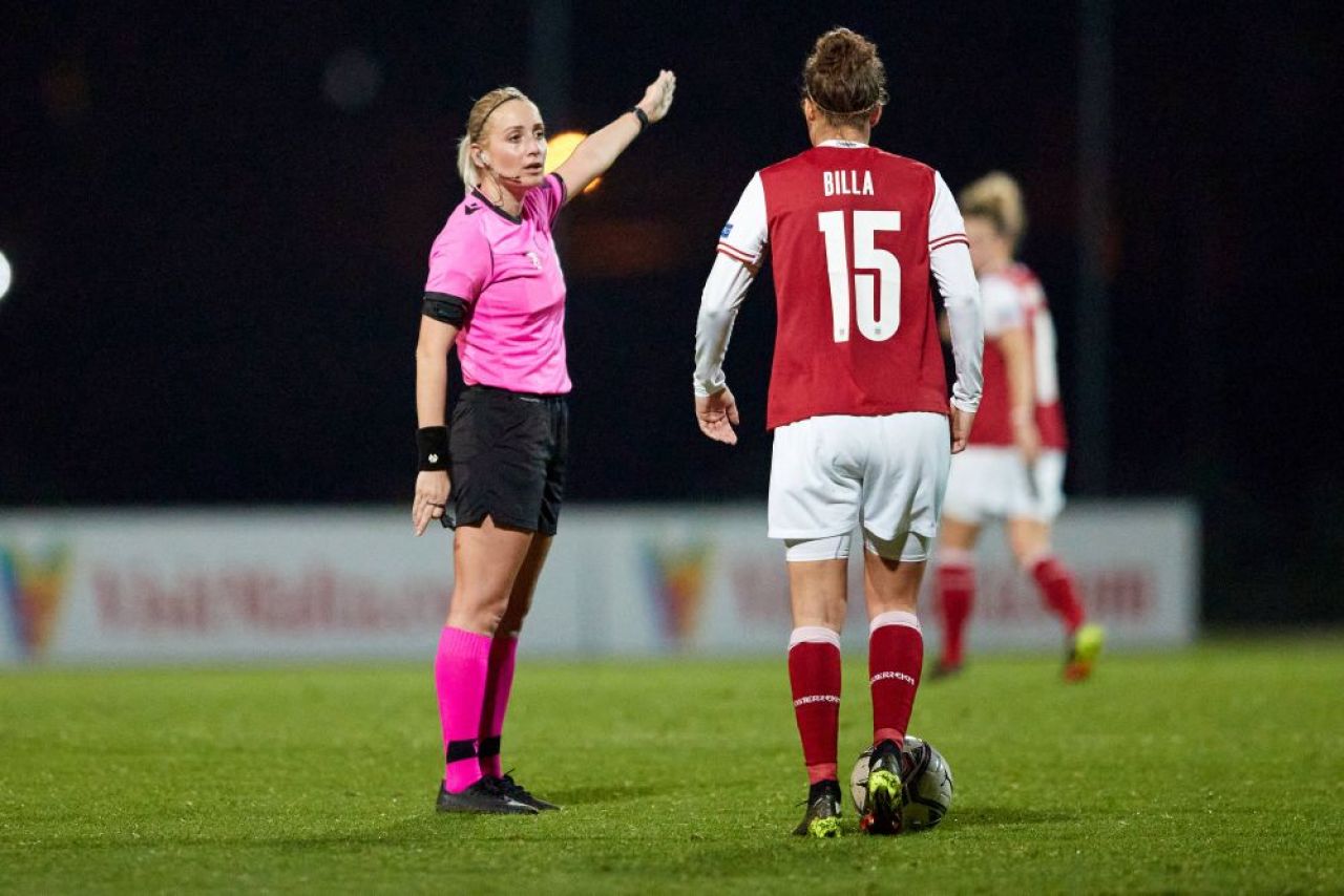 Alina Peșu o va arbitra pe Real Madrid în Champions League!_2