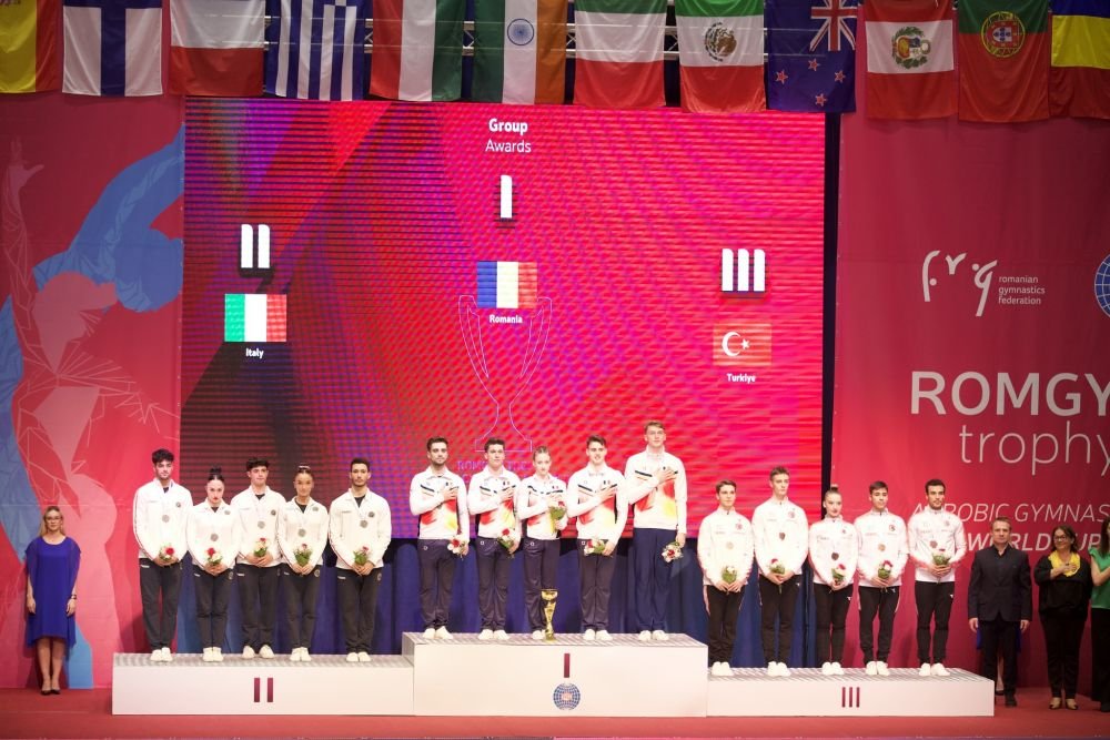 România, două medalii de aur la Cupa Mondială de gimnastică aerobică de la București_7