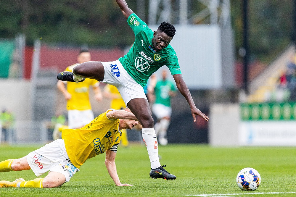 Al 52-lea transfer al sezonului pentru UTA Arad vine din Thailanda! Atacant de națională pentru Mircea Rednic