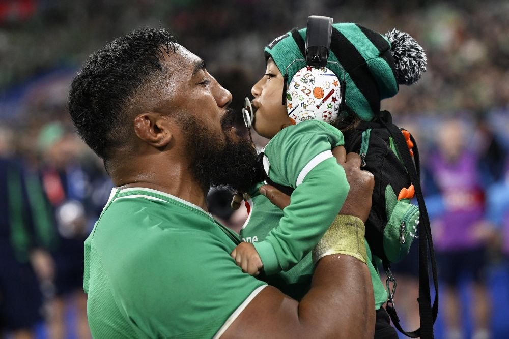 Uriașul devastat de durere. Cum a fost surprins Bundee Aki după eliminarea de la Cupa Mondială de rugby _2