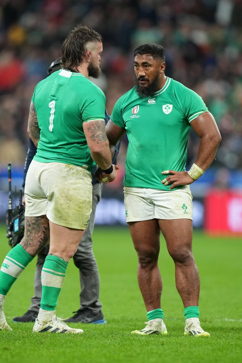 Uriașul devastat de durere. Cum a fost surprins Bundee Aki după eliminarea de la Cupa Mondială de rugby _6