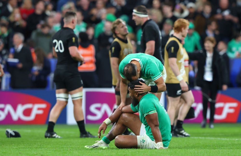 Uriașul devastat de durere. Cum a fost surprins Bundee Aki după eliminarea de la Cupa Mondială de rugby _19