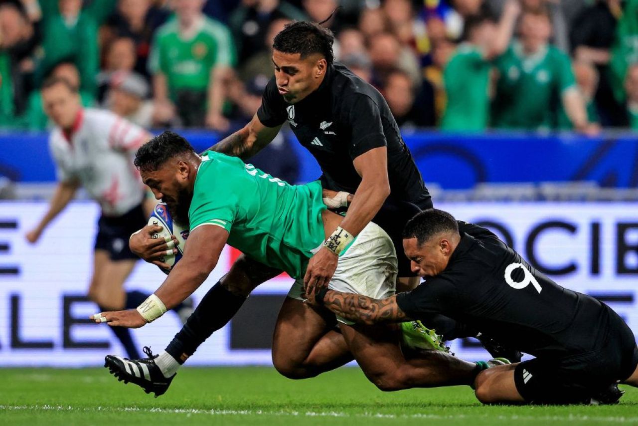 Uriașul devastat de durere. Cum a fost surprins Bundee Aki după eliminarea de la Cupa Mondială de rugby _22