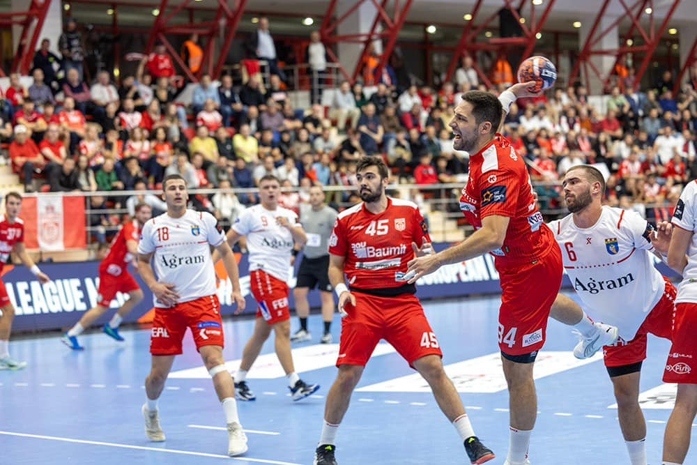Dinamo a dat de păm&acirc;nt cu Izvidac &icirc;n EHF European League. C&acirc;te goluri au marcat elevii lui Xavi Pascual &icirc;n meciul &icirc;n care vioara &icirc;nt&acirc;i a fost Akimenko
