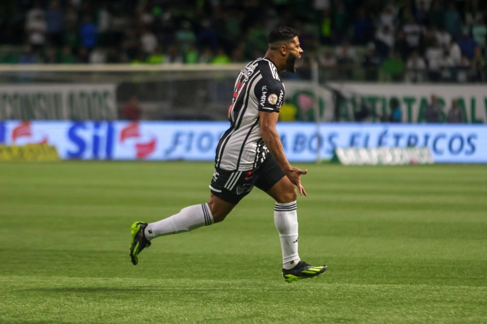 Tata Hulk, încă un gol de autor, ca în vremurile bune! Al treilea meci consecutiv cu gol înscris pentru atacantul de 37 de ani_5