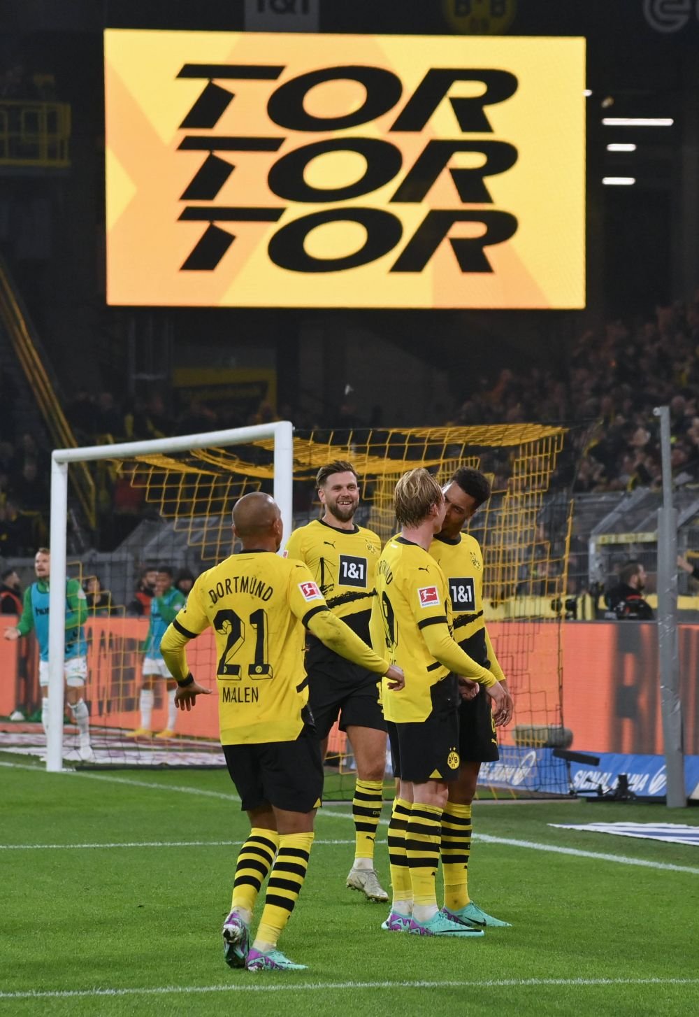One man show în Borussia Dortmund - Werder Bremen 1-0! Gol decisiv pentru locul 1 în Bundesliga la meciul cu numărul 300, record pentru acest secol_3