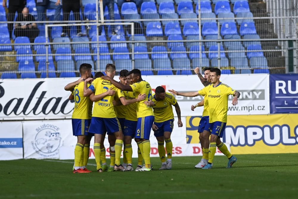 Meci uluitor în prima ligă din Cehia, cu 14 goluri. Antrenorul e în stare de șoc: 