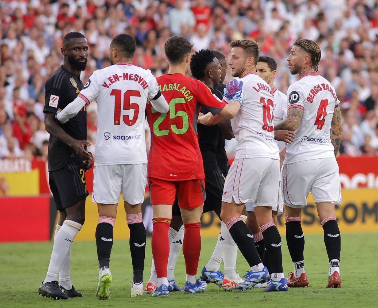 Ce s-a întâmplat imediat după Sevilla - Real între Sergio Ramos și Antonio Rudiger _5